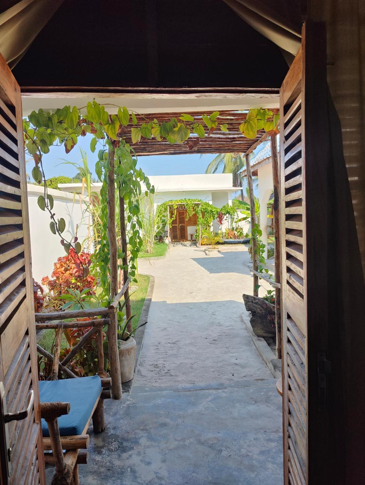 Mafia Island Bungalows Utende Exterior photo